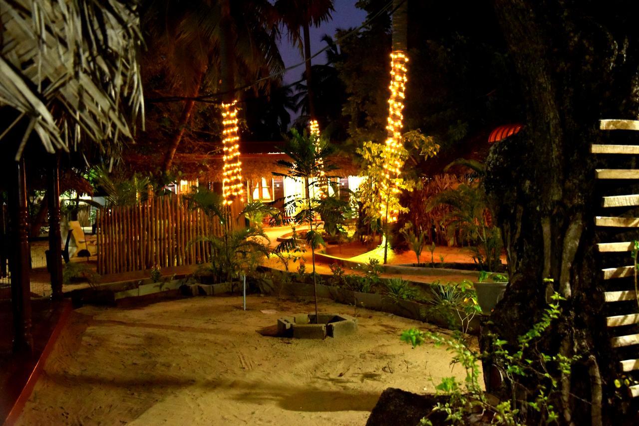 Naaval Beach Villa & Rooms باتيكالوا المظهر الخارجي الصورة