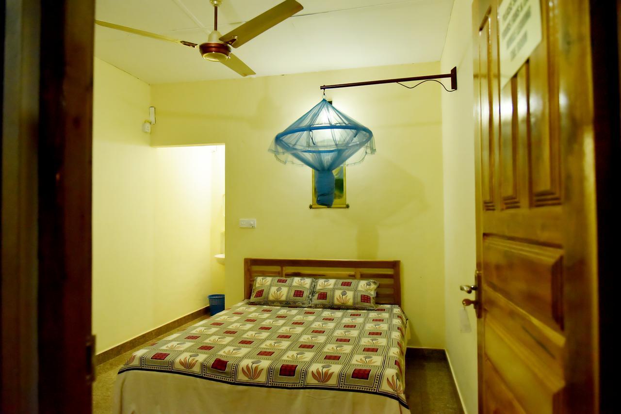 Naaval Beach Villa & Rooms باتيكالوا المظهر الخارجي الصورة
